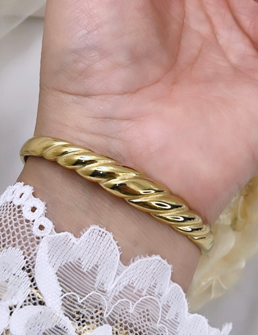 Bracelet قمر. Doré 6cm