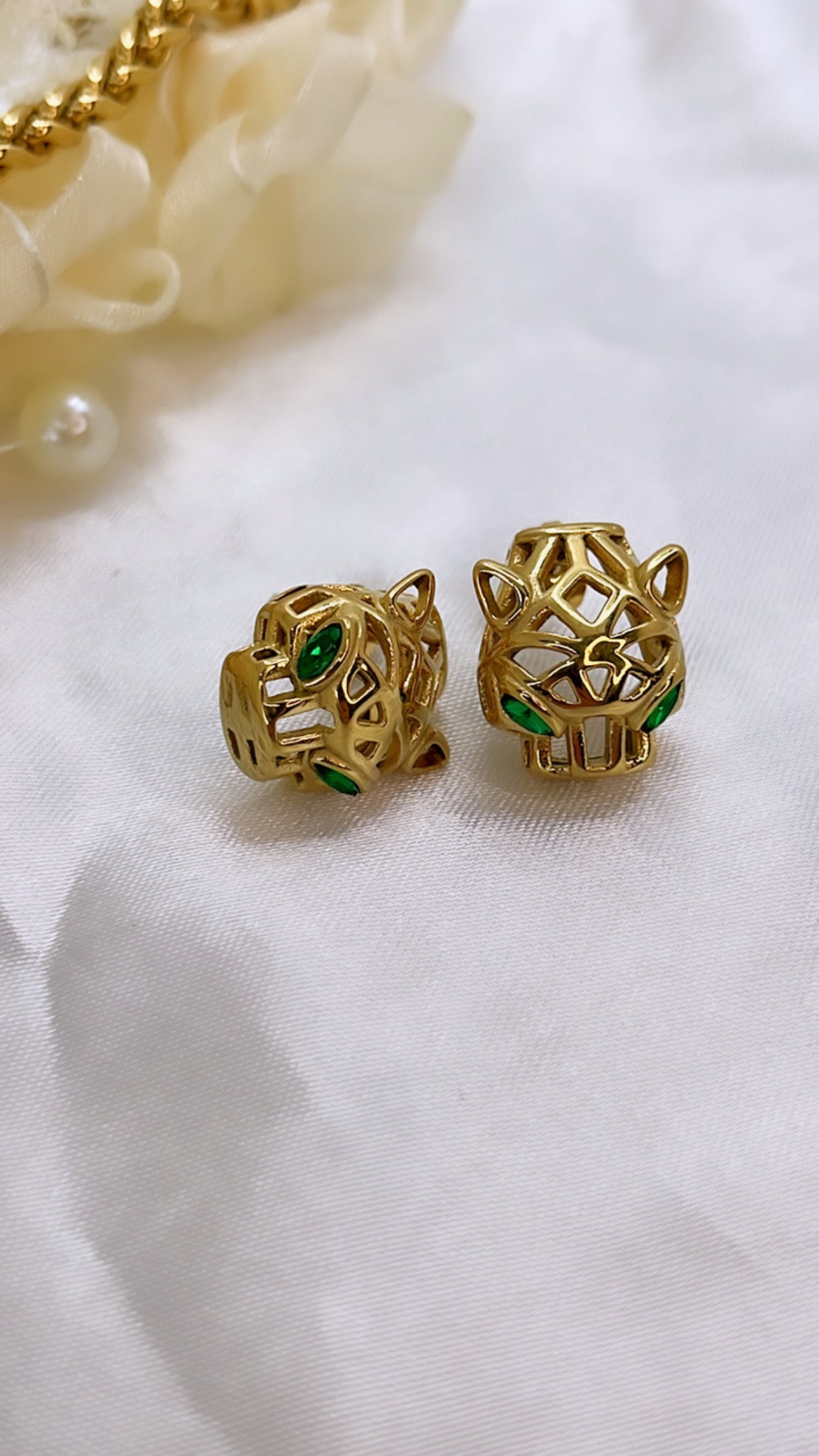 Boucle d’oreille jaguar