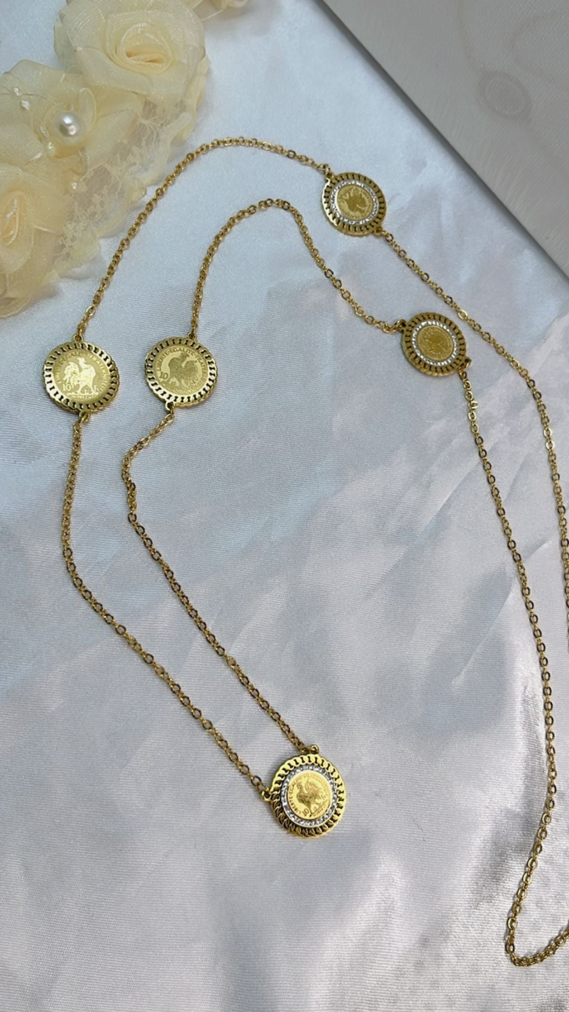 Collier long Luisa سوطوار